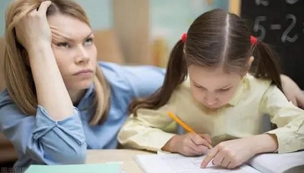 「作业情绪」对年轻妈妈的负面影响有多大？